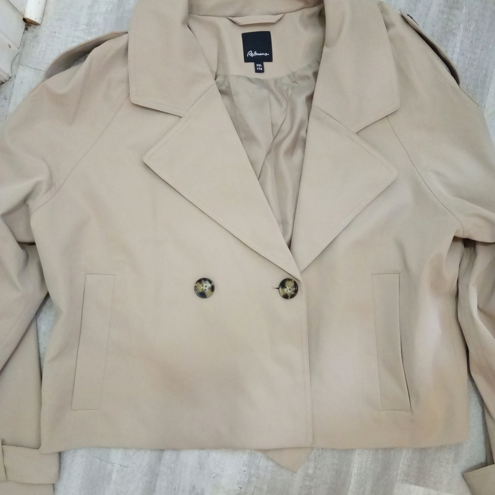 Reitmans Classic Tan Short Trench Coat